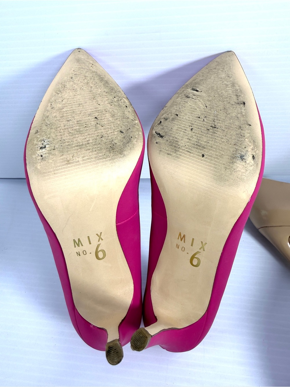 Steve Madden& Mix 6  Beige, Pink Red Pointed Toe Pumps - Picture 11 of 16
